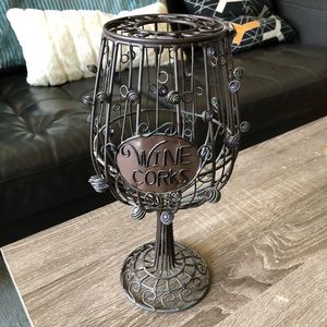 Wine cork cage